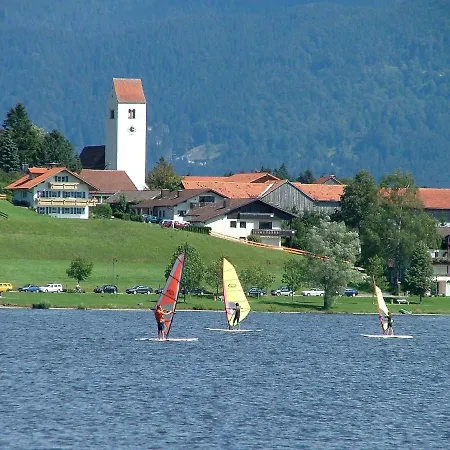 Apartment Und Landhaus Berger *