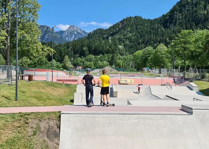 贝格费瑞豪斯兰德宫酒店 *