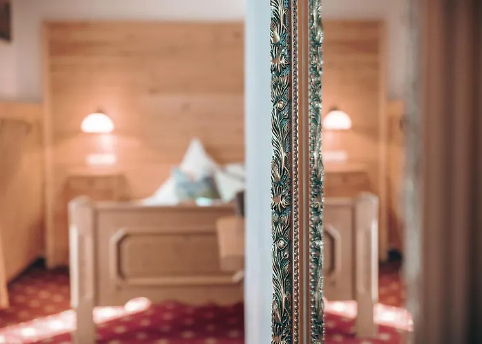 贝格费瑞豪斯兰德宫酒店 公寓 *