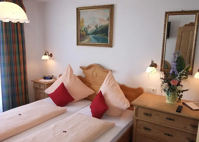 贝格费瑞豪斯兰德宫酒店 公寓